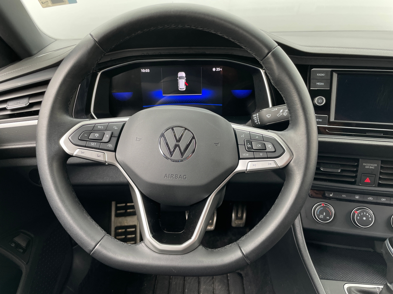 Thumbnail: 2024 Volkswagen Jetta - 5