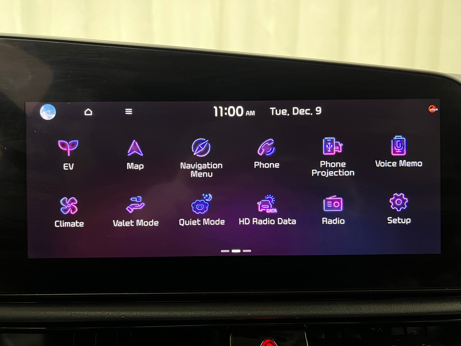 Thumbnail: 2023 Kia Niro - 3