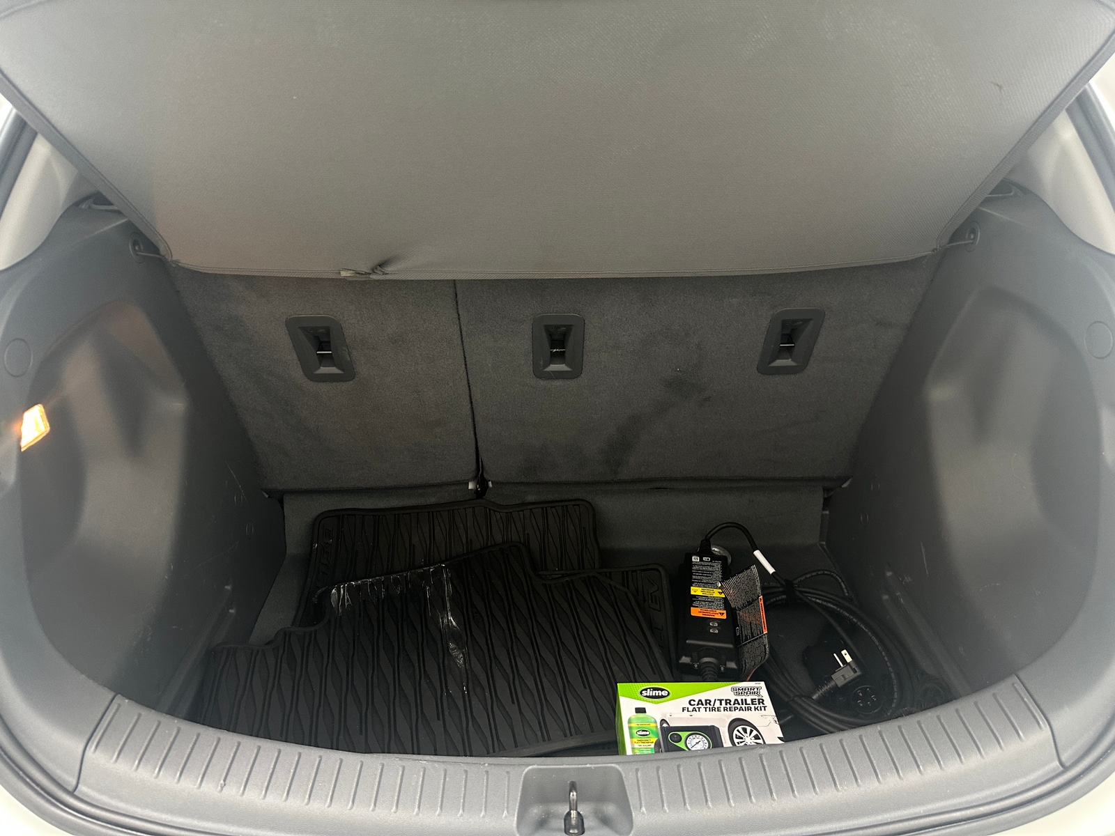 Thumbnail: 2018 Chevrolet Bolt EV - 7