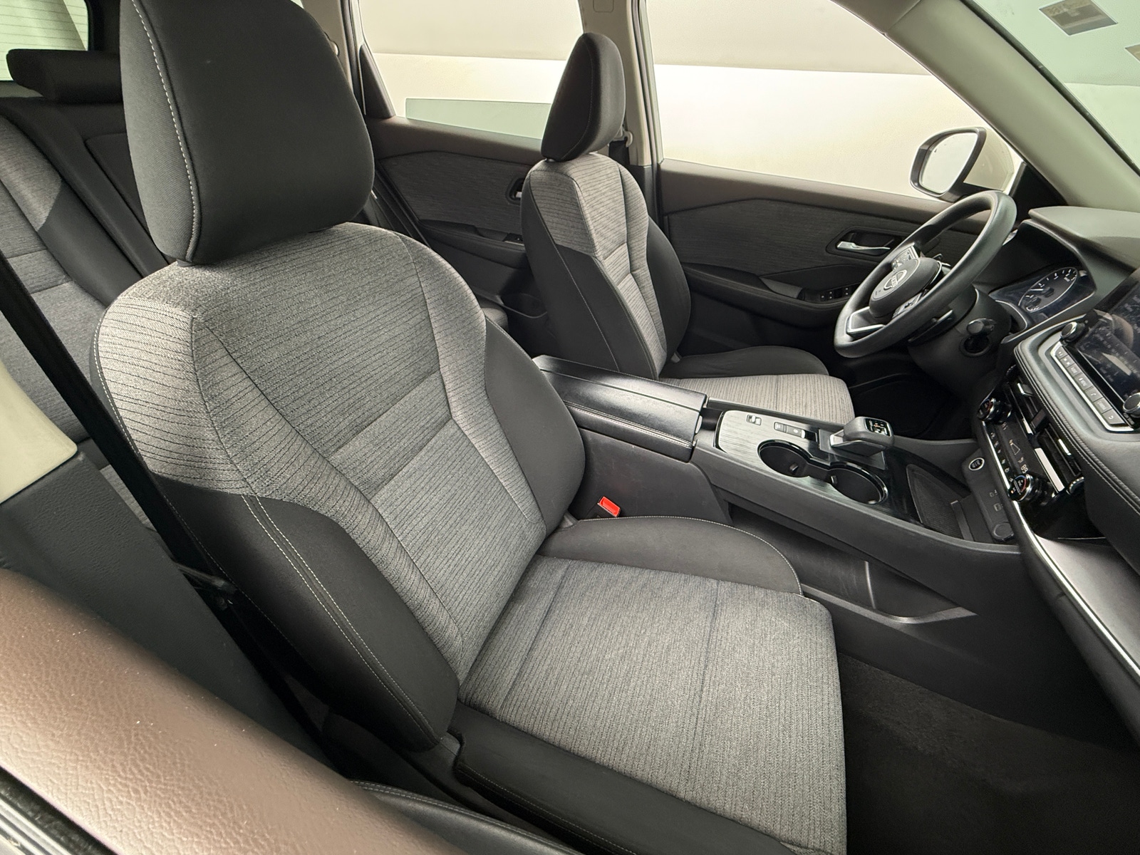 Thumbnail: 2022 Nissan Rogue - 2