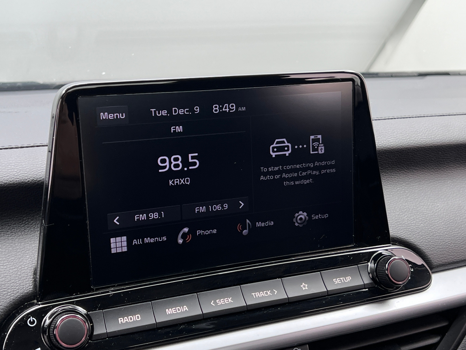 Thumbnail: 2024 Kia Forte - 4