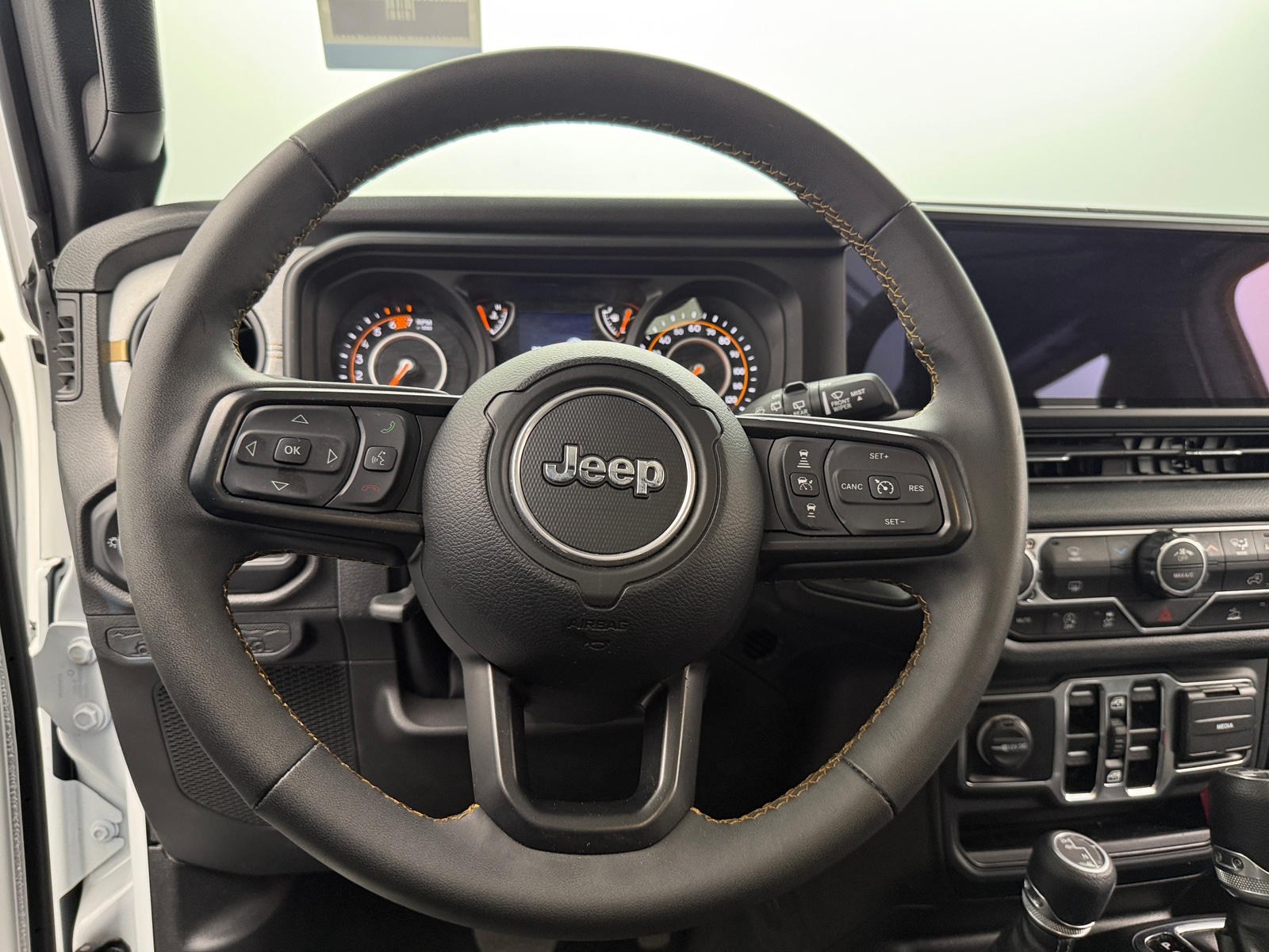 Thumbnail: 2025 Jeep Wrangler - 5