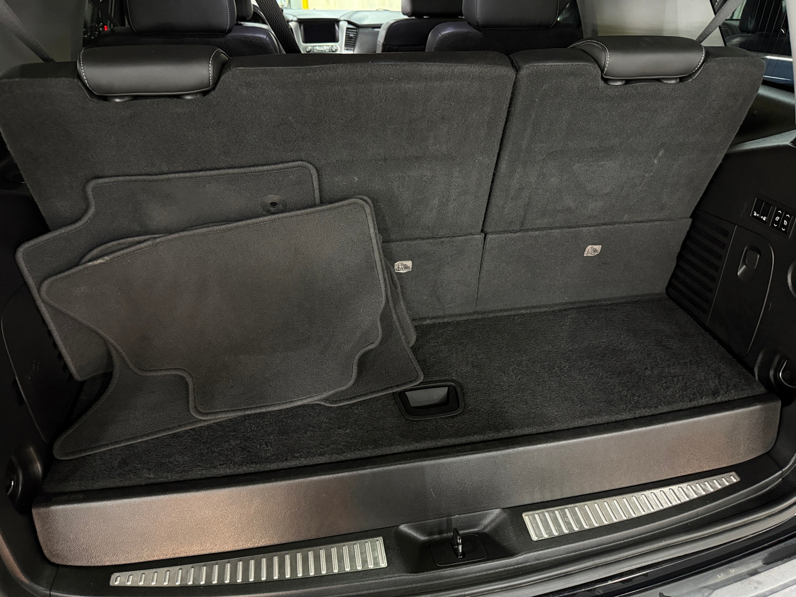 Thumbnail: 2019 GMC Yukon - 6