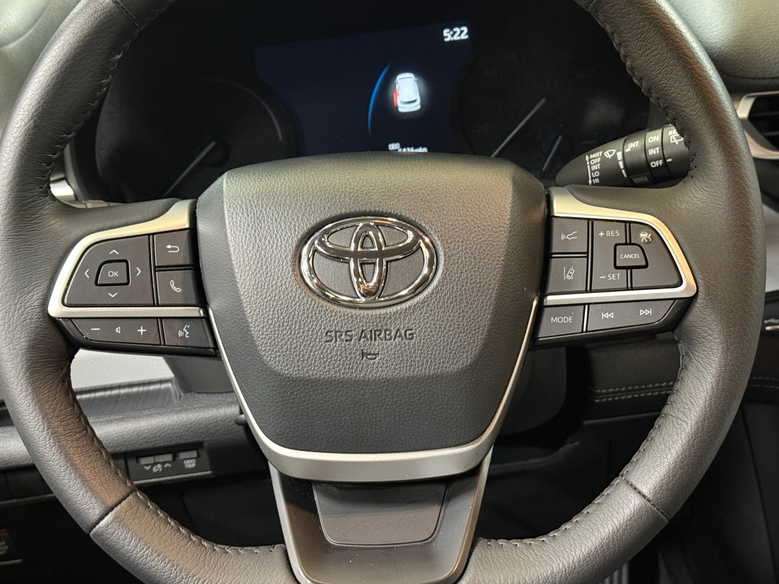 Thumbnail: 2025 Toyota Sienna - 4