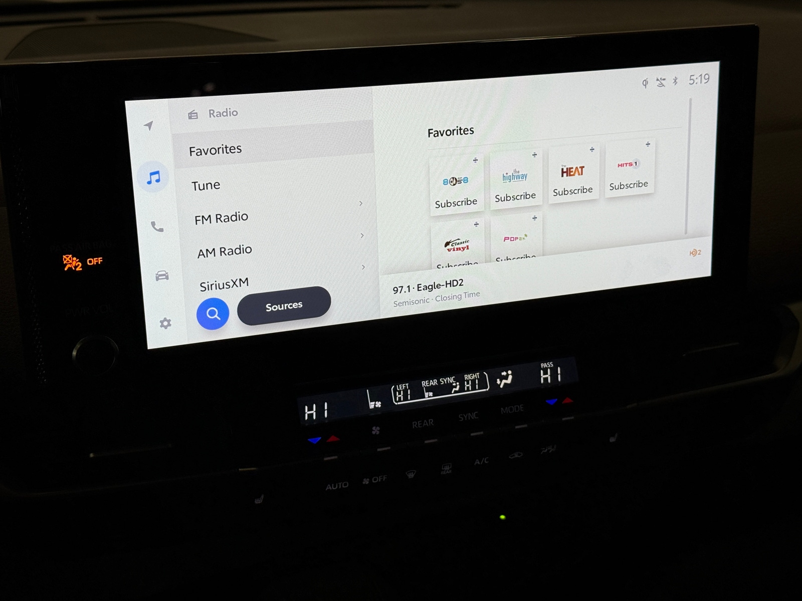 Thumbnail: 2025 Toyota Sienna - 3