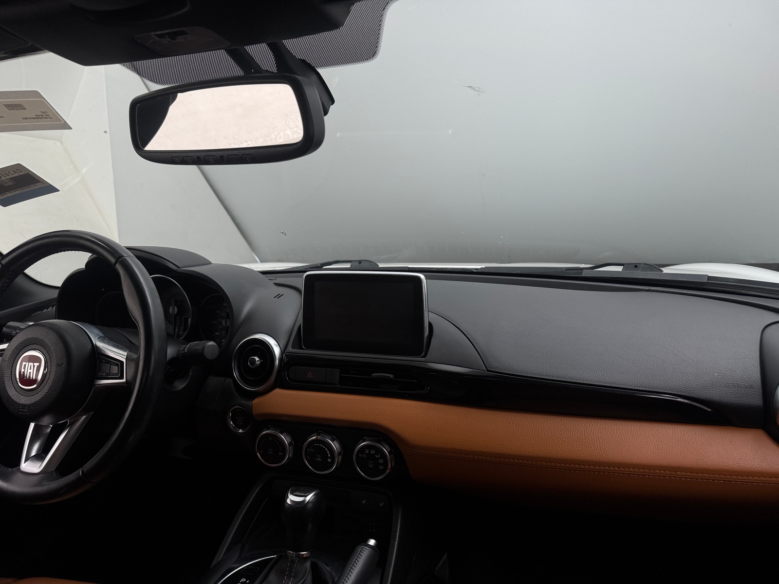 Thumbnail: 2017 Fiat 124 Spider - 2