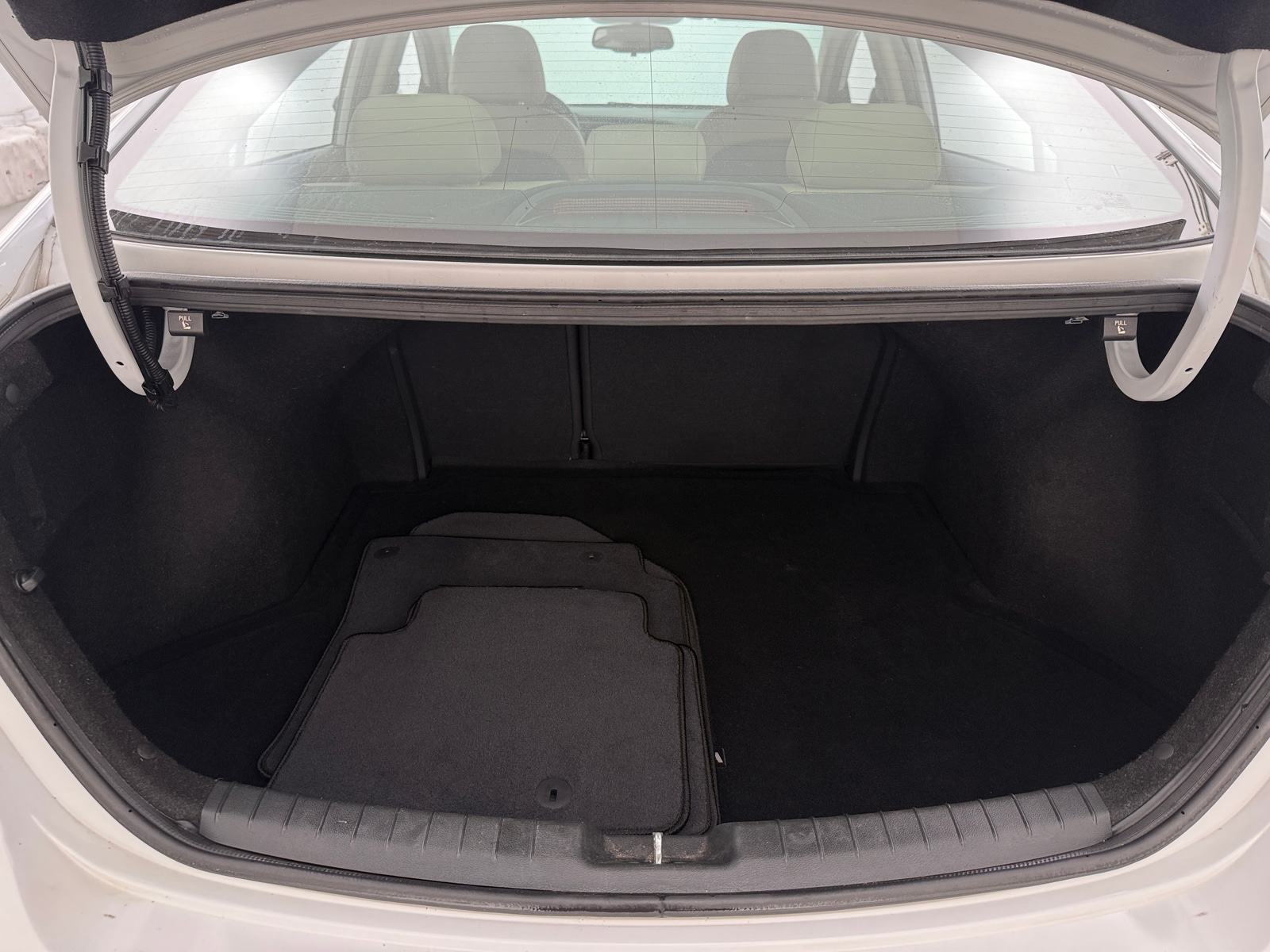 Thumbnail: 2017 Hyundai Elantra - 6