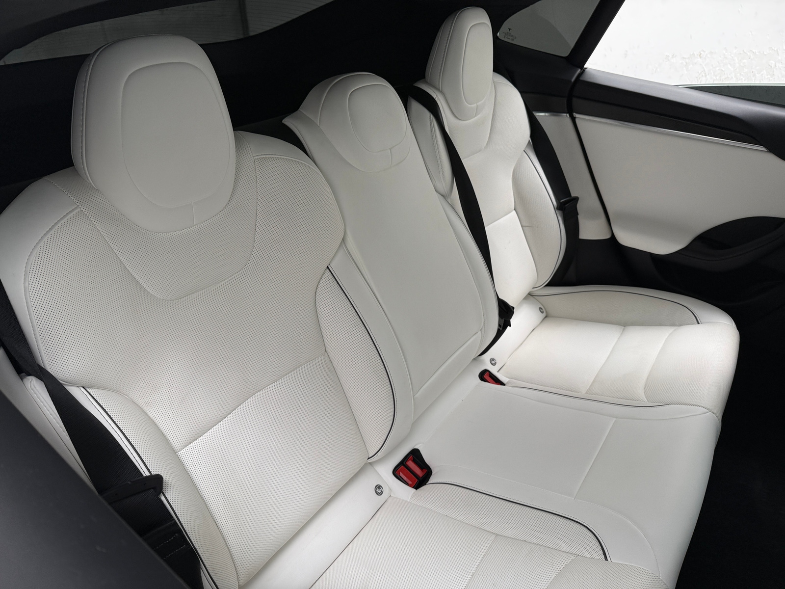 Thumbnail: 2022 Tesla Model S - 5