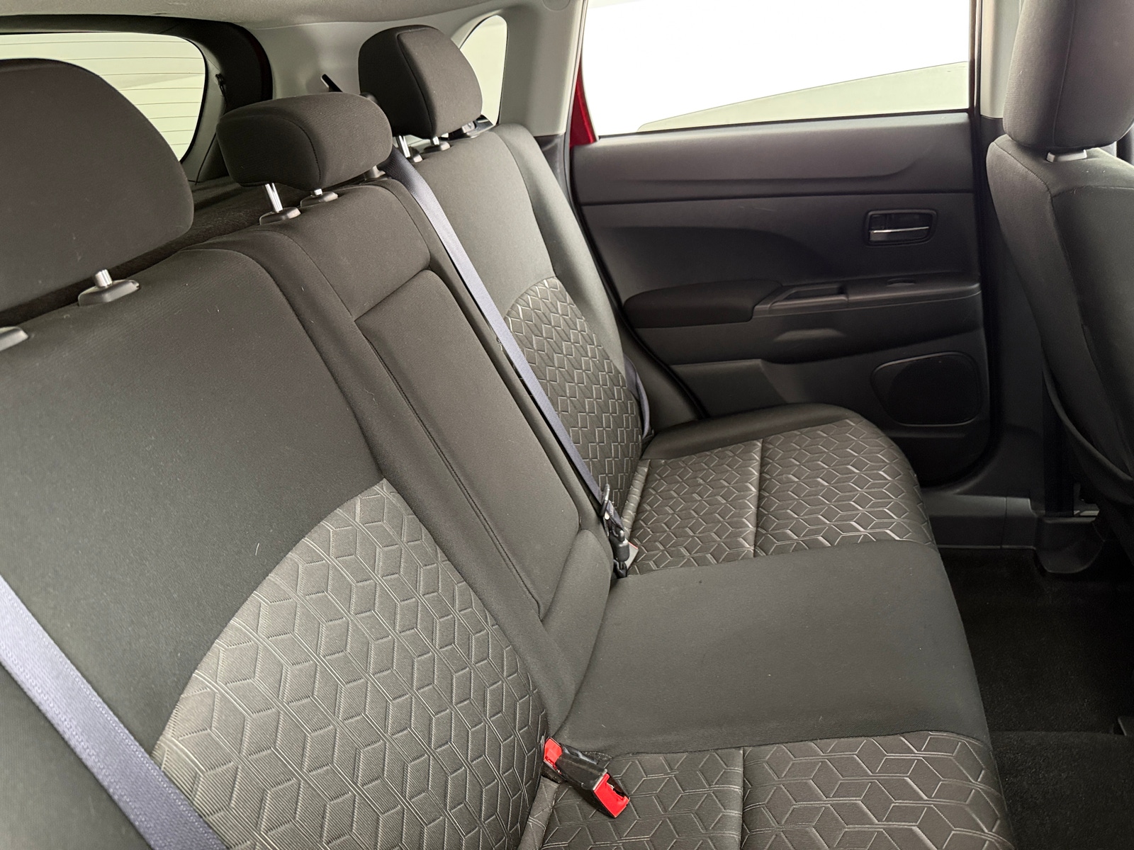 Thumbnail: 2024 Mitsubishi Outlander Sport - 6