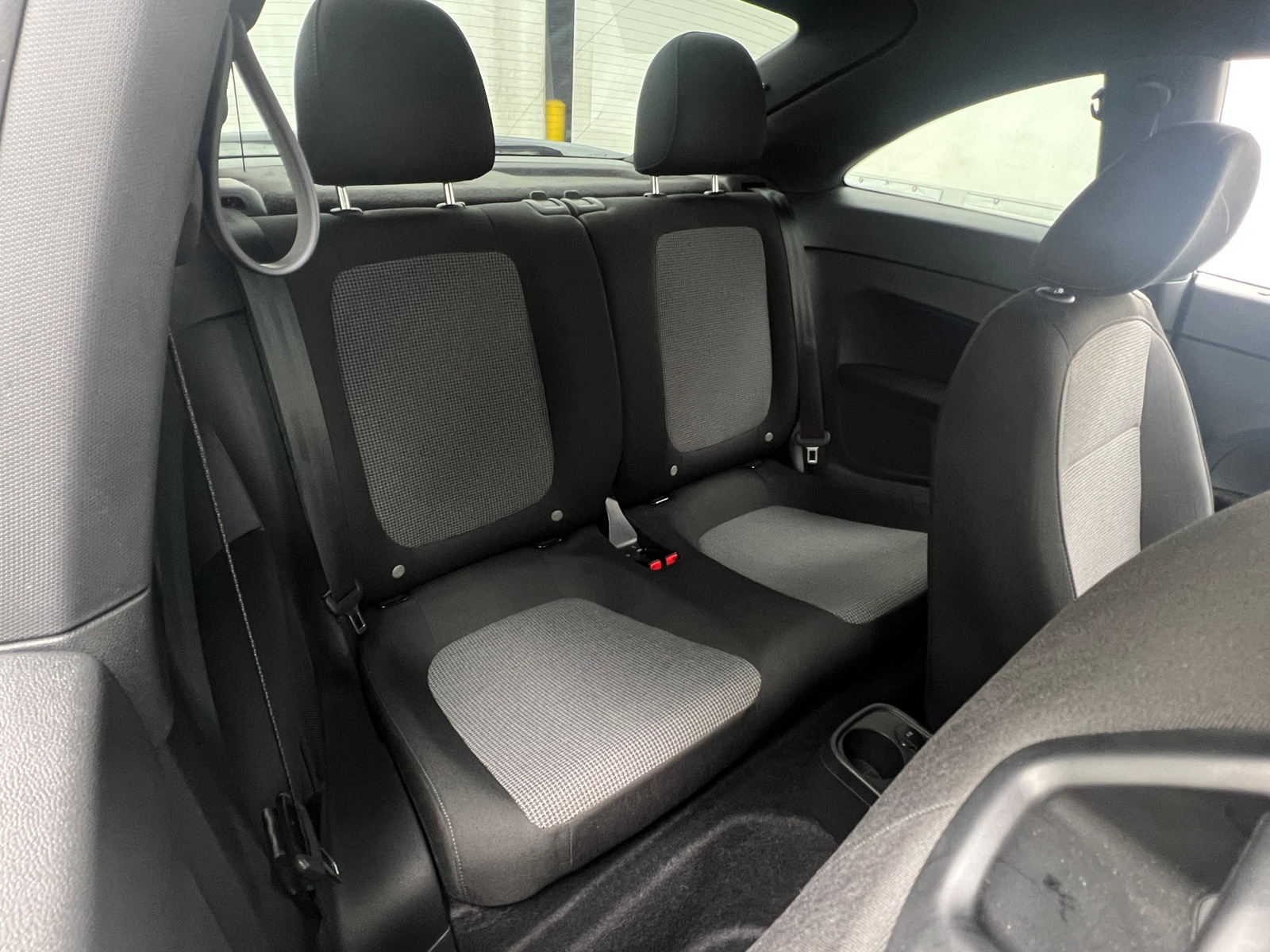 Thumbnail: 2019 Volkswagen Beetle - 6