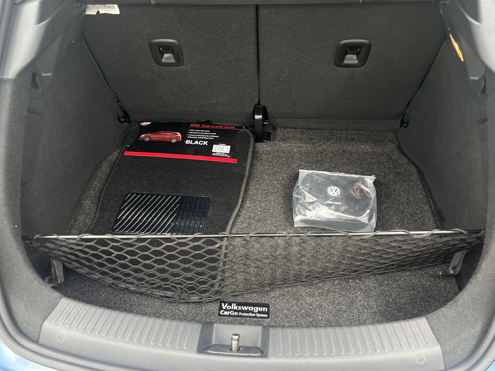 Thumbnail: 2019 Volkswagen Beetle - 7