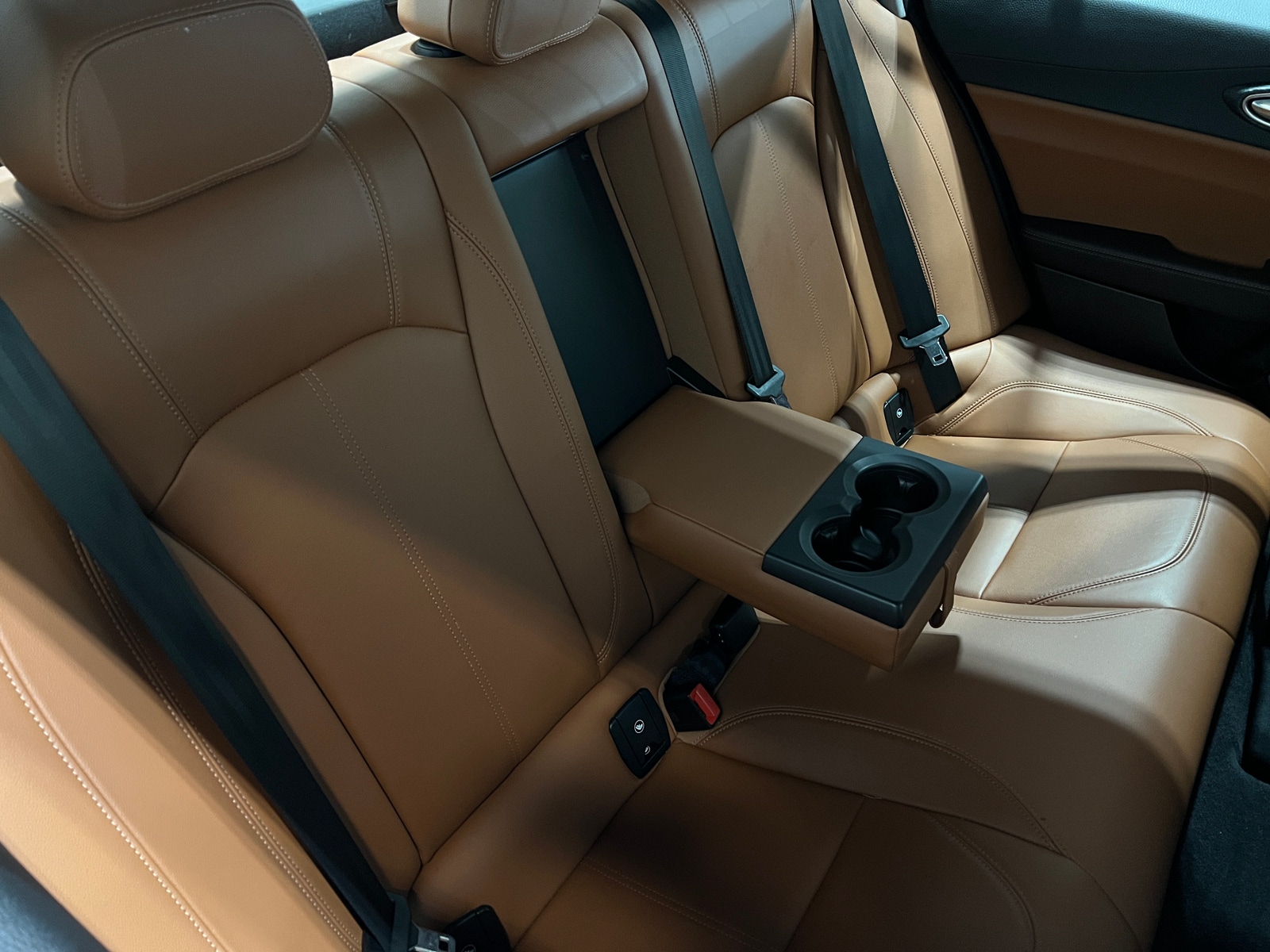 Thumbnail: 2021 Alfa Romeo Giulia - 5