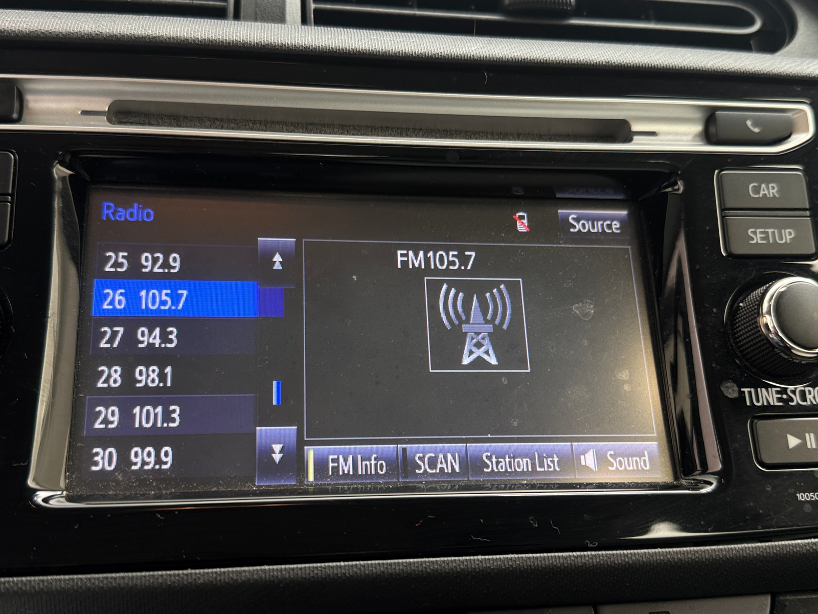 Thumbnail: 2015 Toyota Prius c - 4