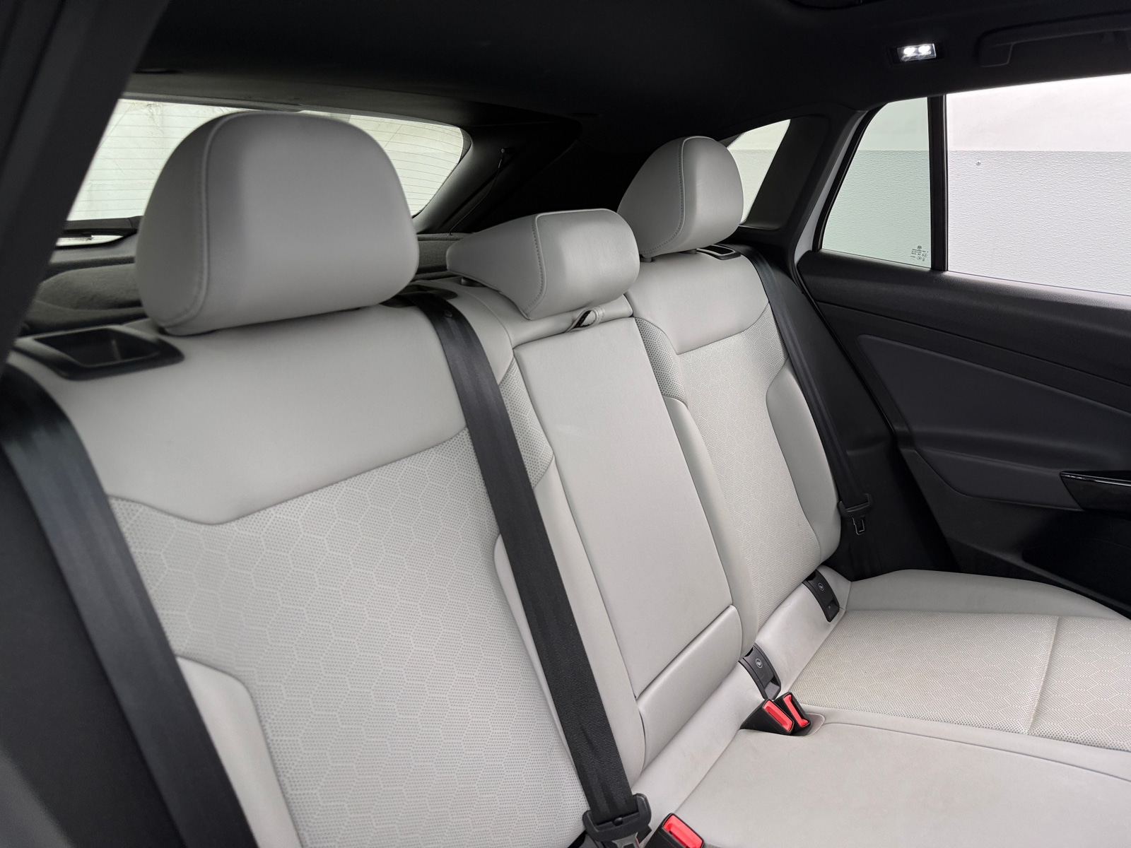 Thumbnail: 2021 Volkswagen ID.4 - 5