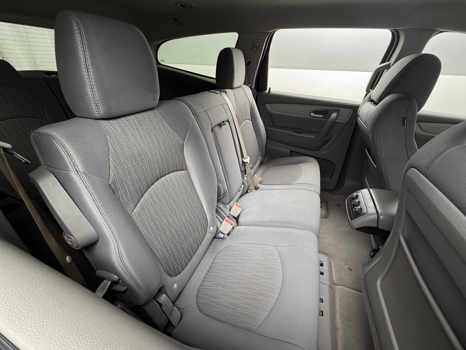 Thumbnail: 2017 Chevrolet Traverse - 6