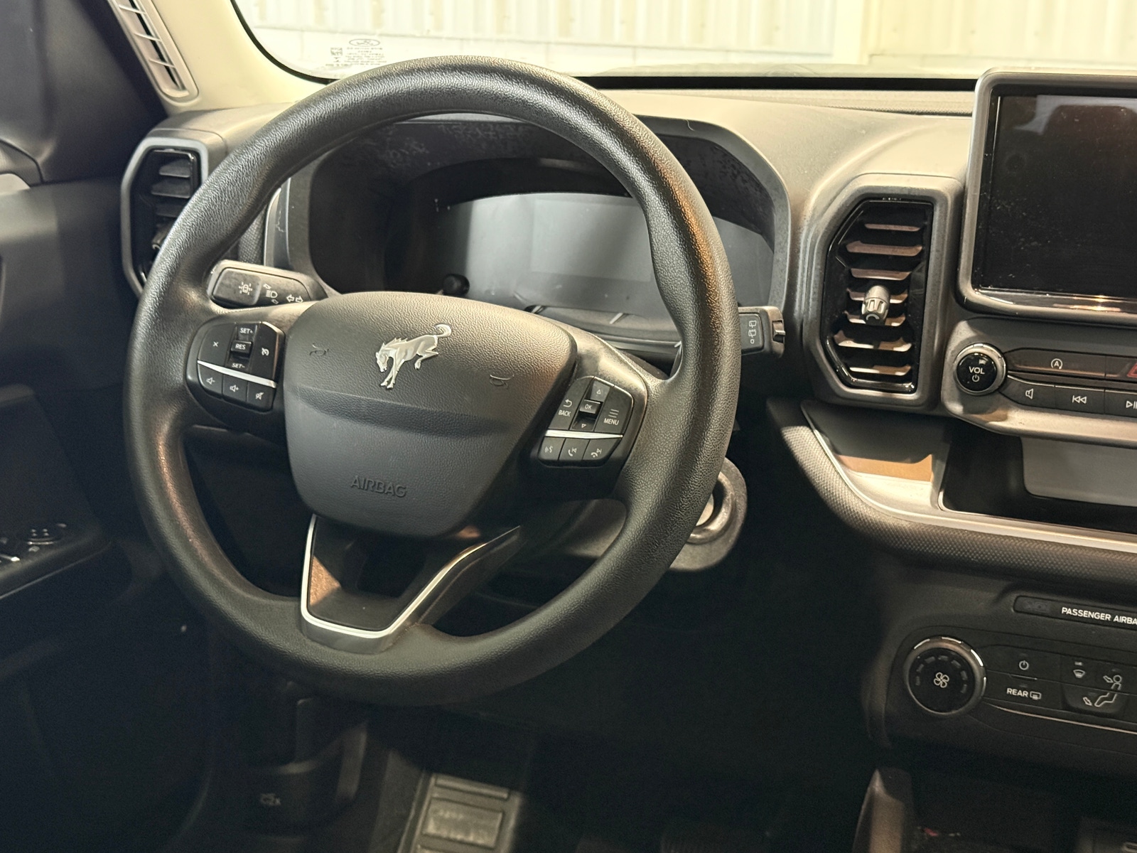 Thumbnail: 2022 Ford Bronco Sport - 5