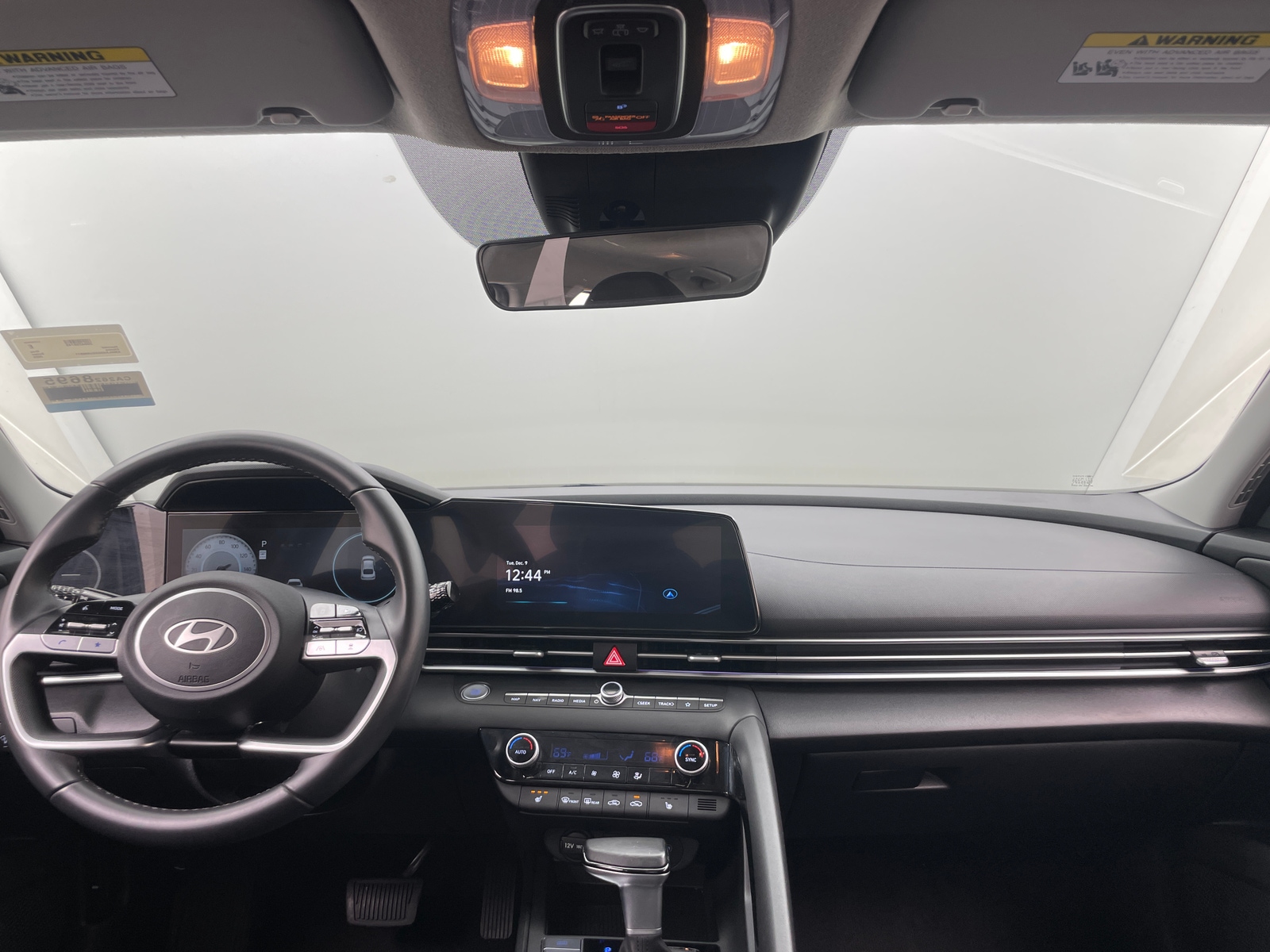 Thumbnail: 2025 Hyundai Elantra - 3