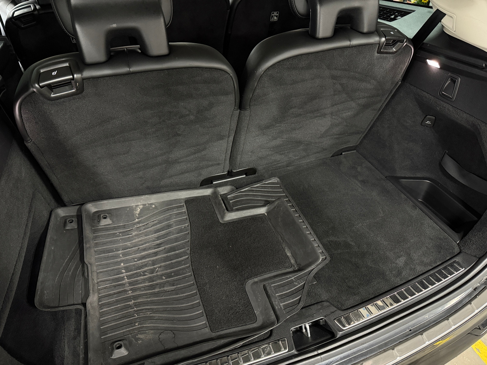 Thumbnail: 2020 Volvo XC90 - 6