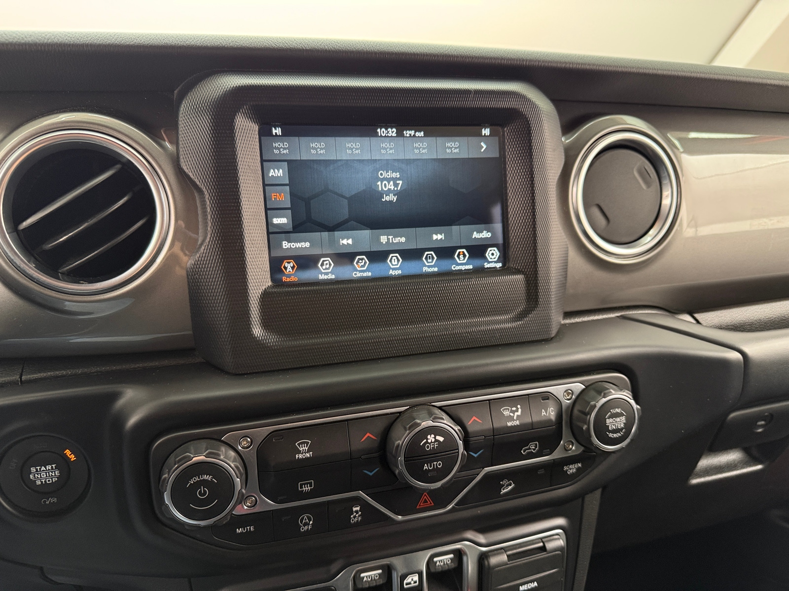 Thumbnail: 2019 Jeep Wrangler - 4