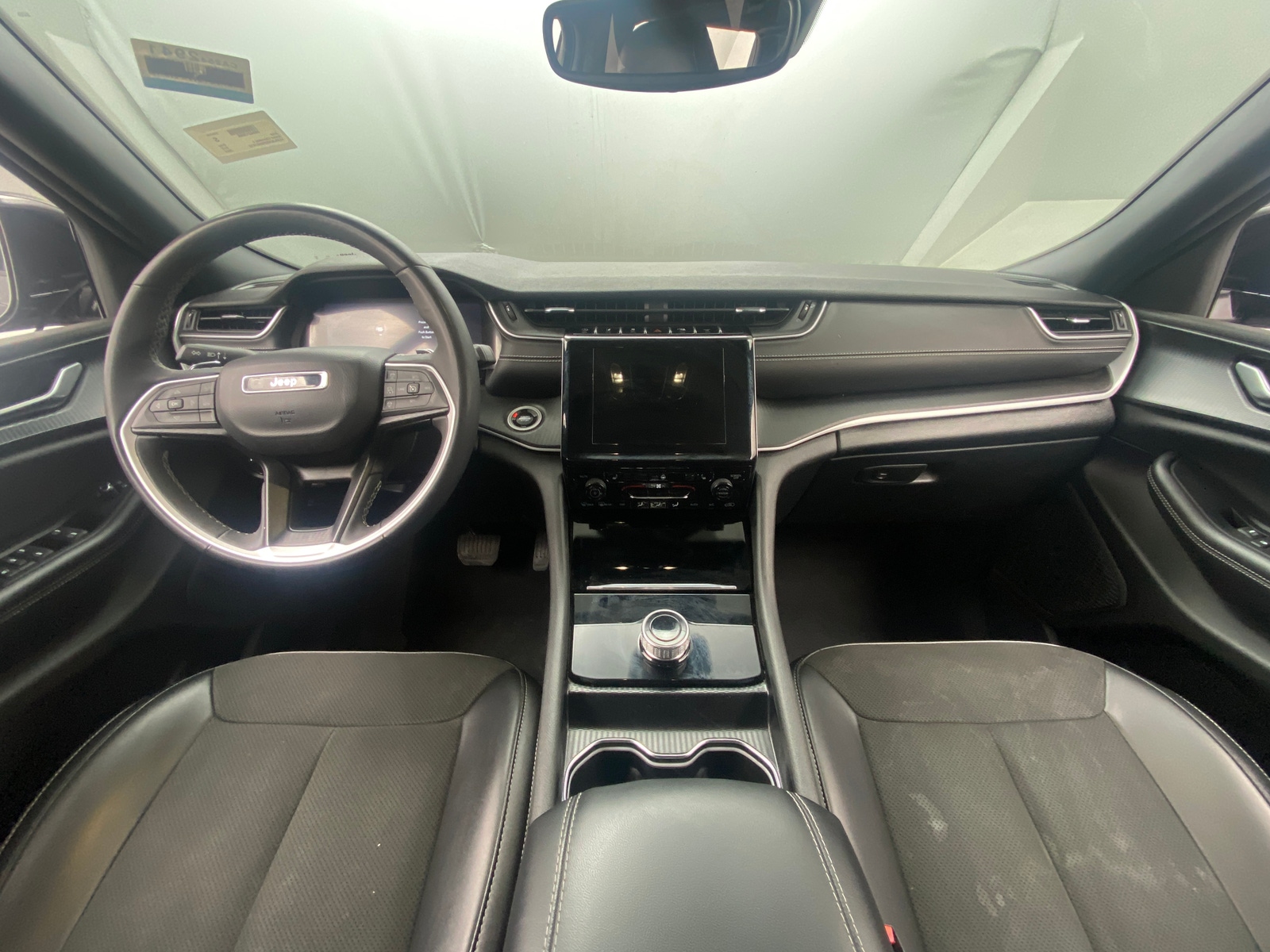 Thumbnail: 2024 Jeep Grand Cherokee L - 2