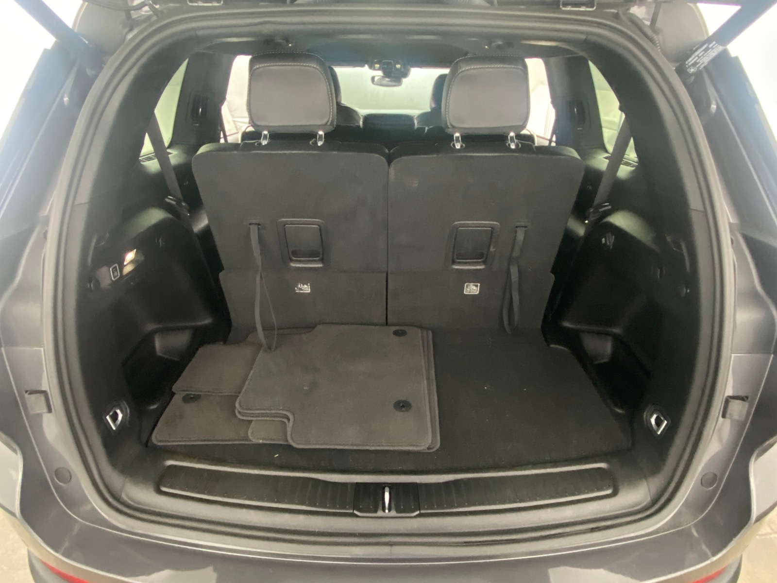 Thumbnail: 2024 Jeep Grand Cherokee L - 6