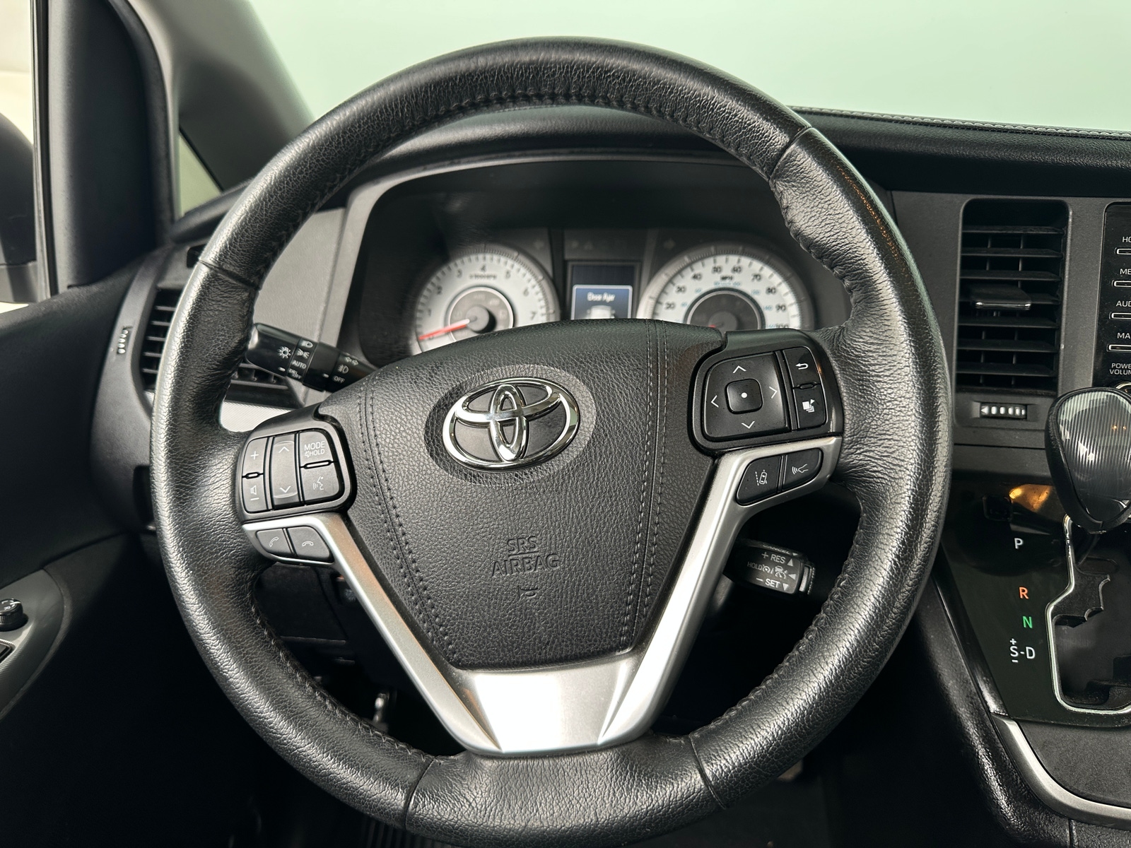 Thumbnail: 2020 Toyota Sienna - 4