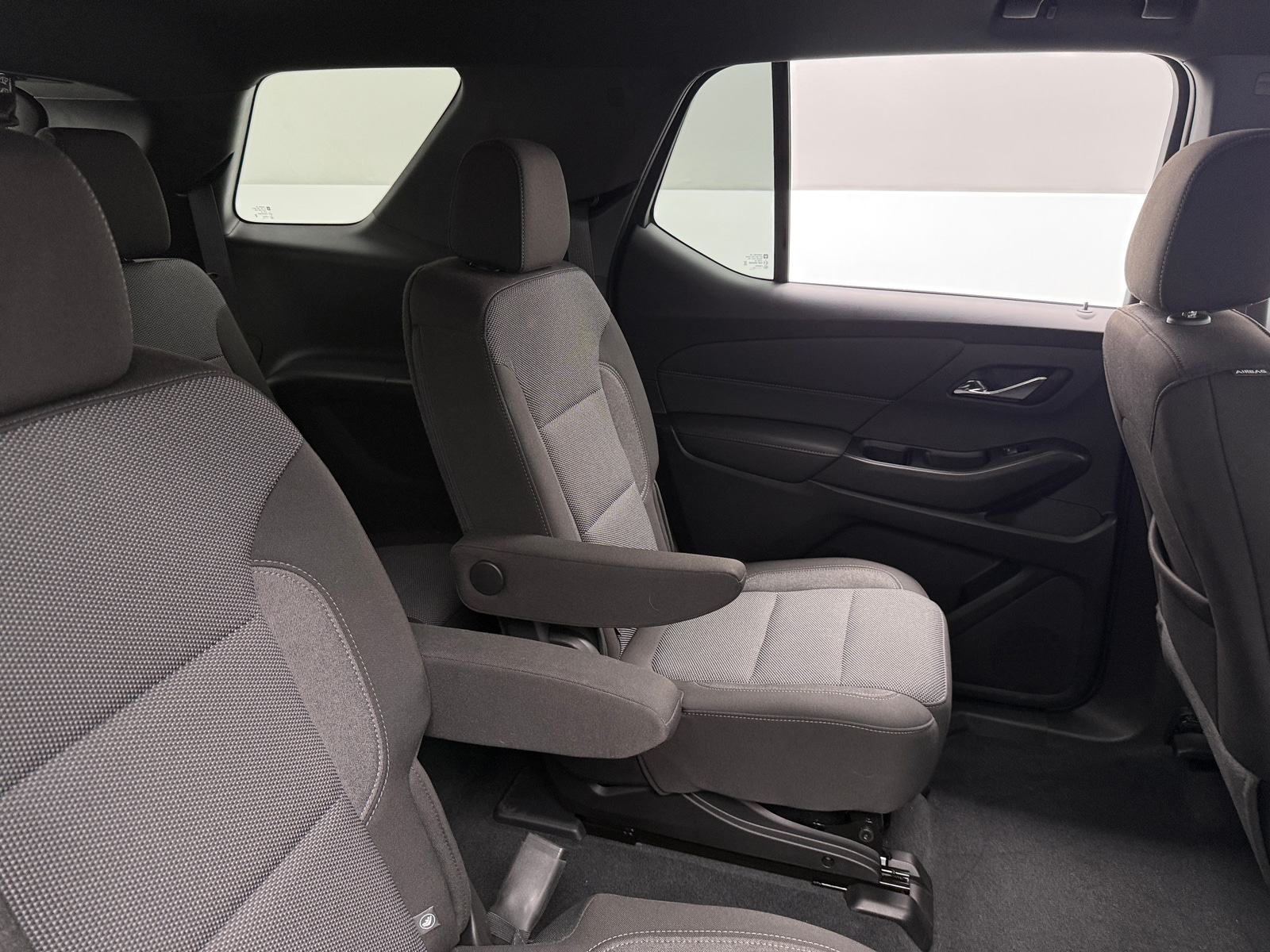 Thumbnail: 2023 Chevrolet Traverse - 6