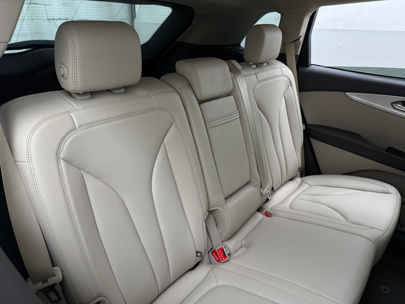 Thumbnail: 2019 Lincoln Nautilus - 5