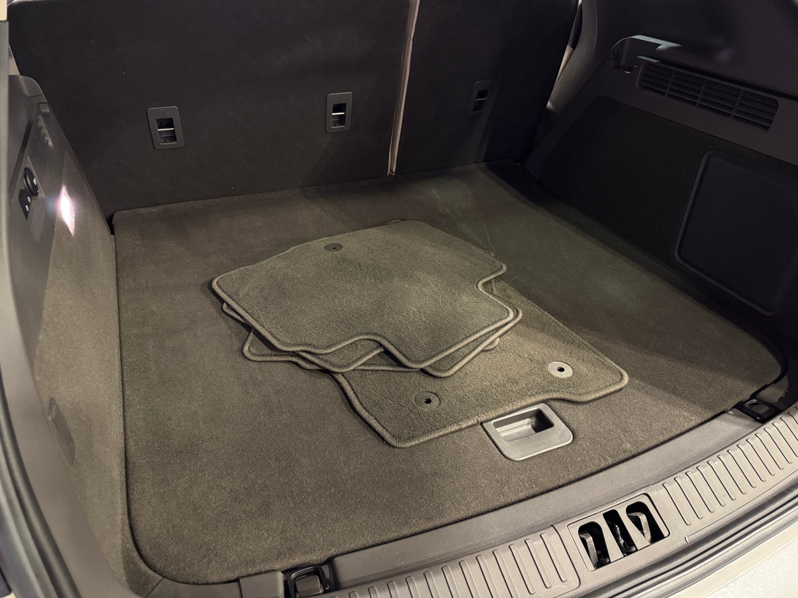 Thumbnail: 2019 Lincoln Nautilus - 6