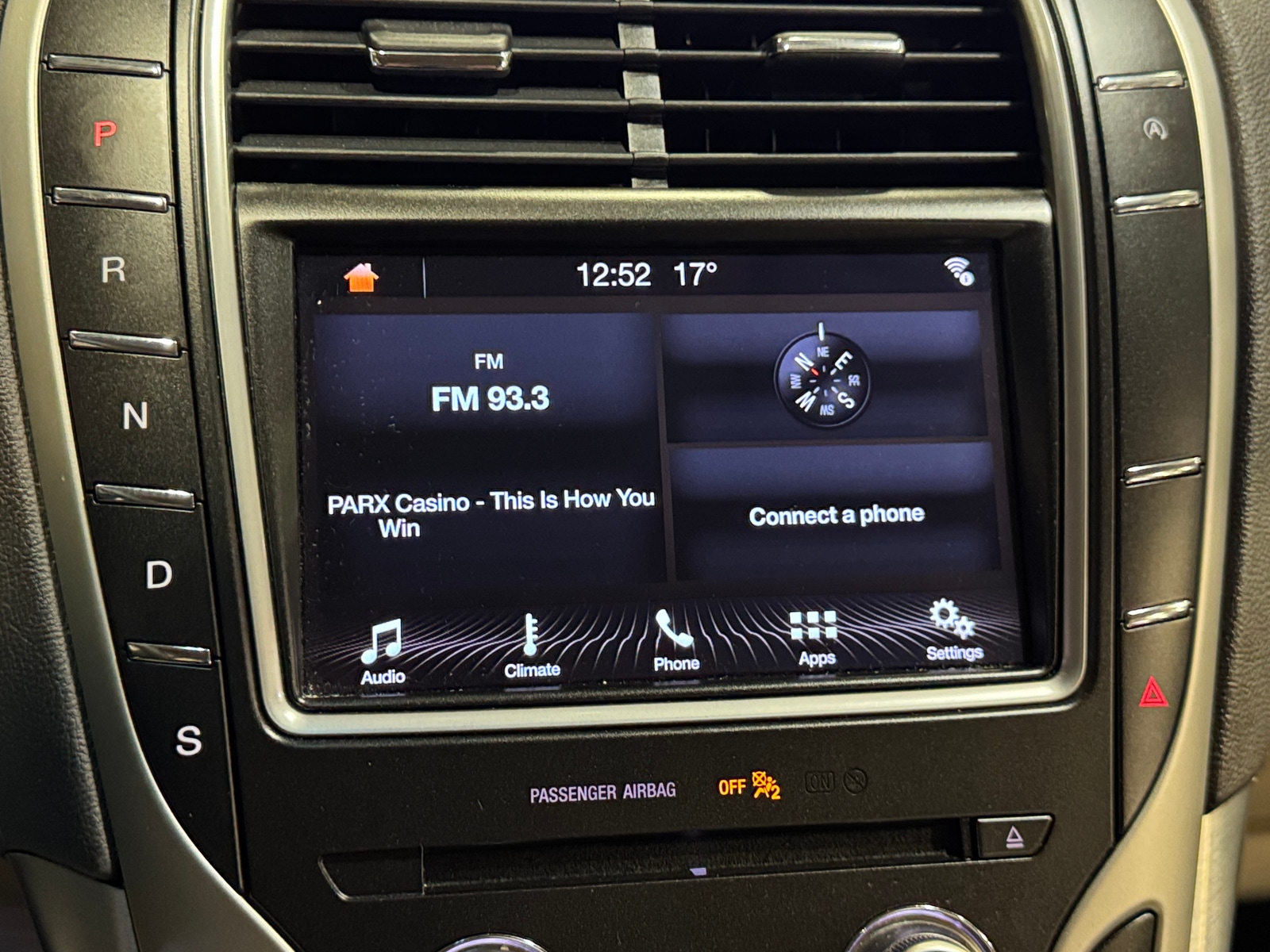 Thumbnail: 2019 Lincoln Nautilus - 3