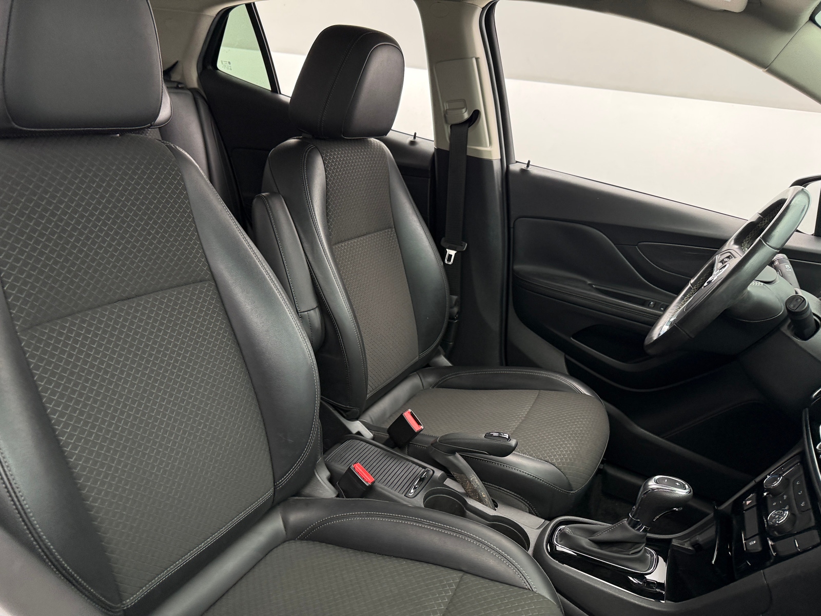 Thumbnail: 2019 Buick Encore - 2