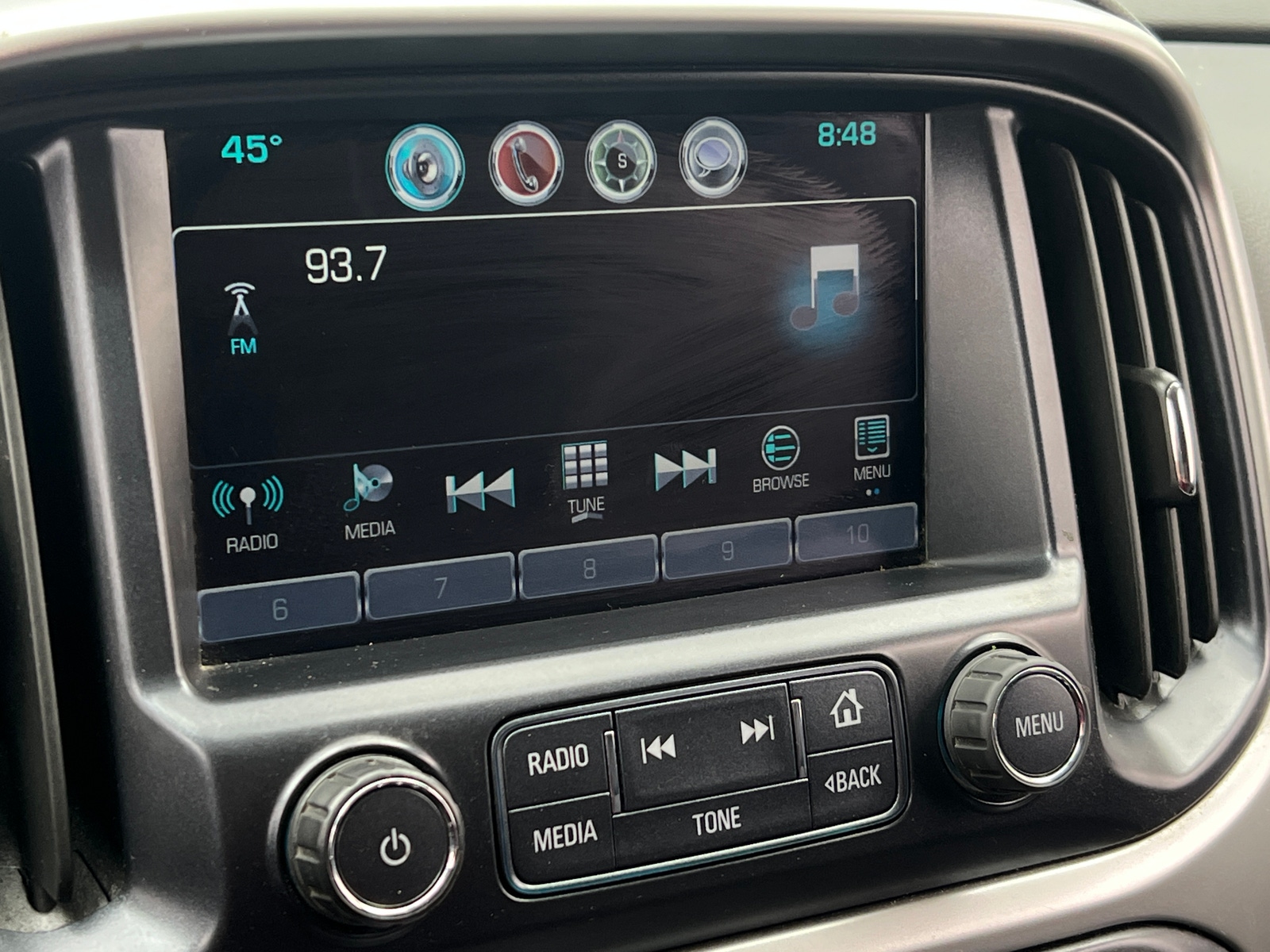 Thumbnail: 2018 Chevrolet Colorado - 4