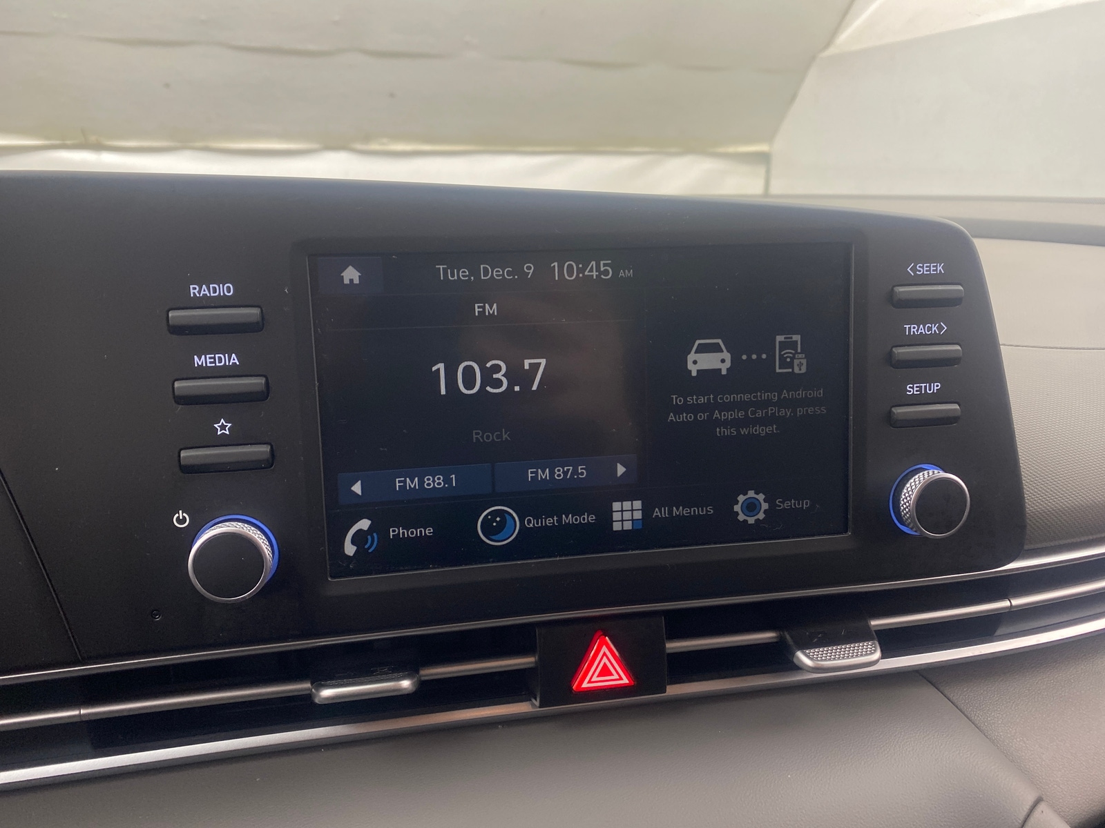 Thumbnail: 2025 Hyundai Elantra - 4