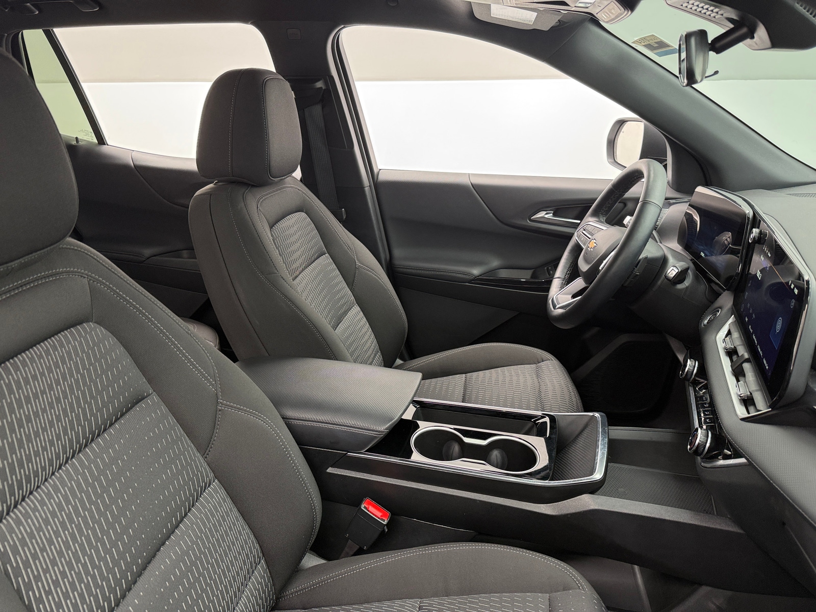 Thumbnail: 2025 Chevrolet Equinox - 2