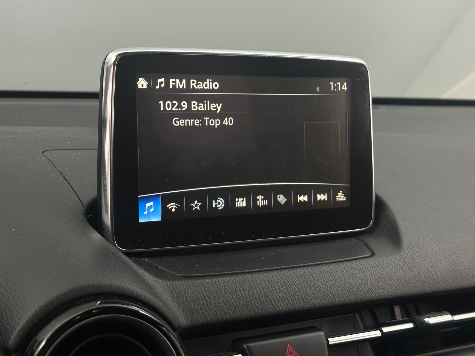 Thumbnail: 2017 Toyota Yaris iA - 4