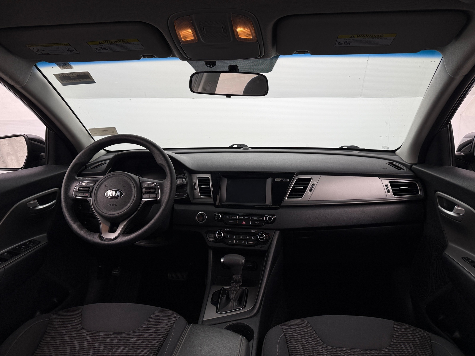 Thumbnail: 2018 Kia Niro - 3