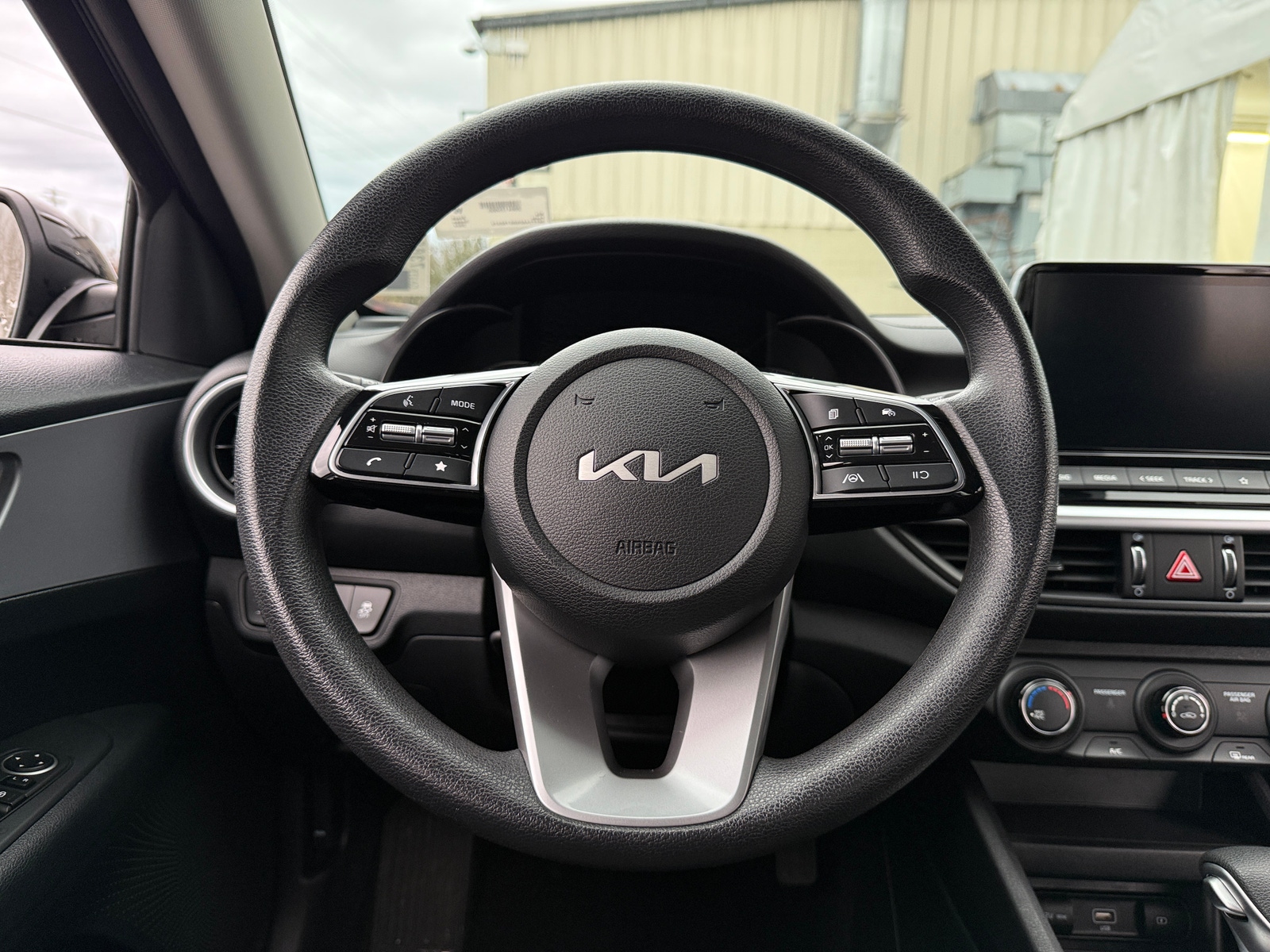 Thumbnail: 2024 Kia Forte - 5