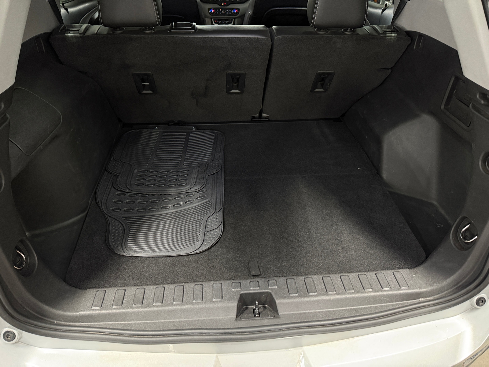 Thumbnail: 2022 GMC Terrain - 6