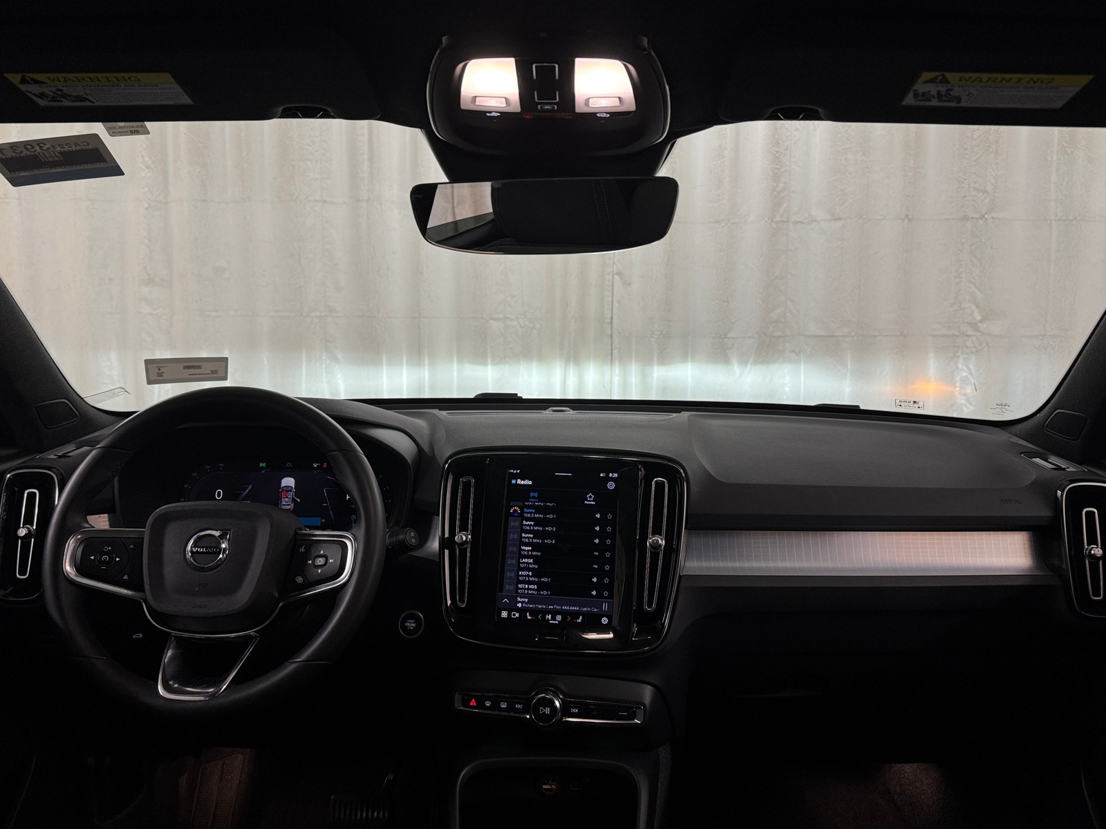 Thumbnail: 2024 Volvo XC40 - 3