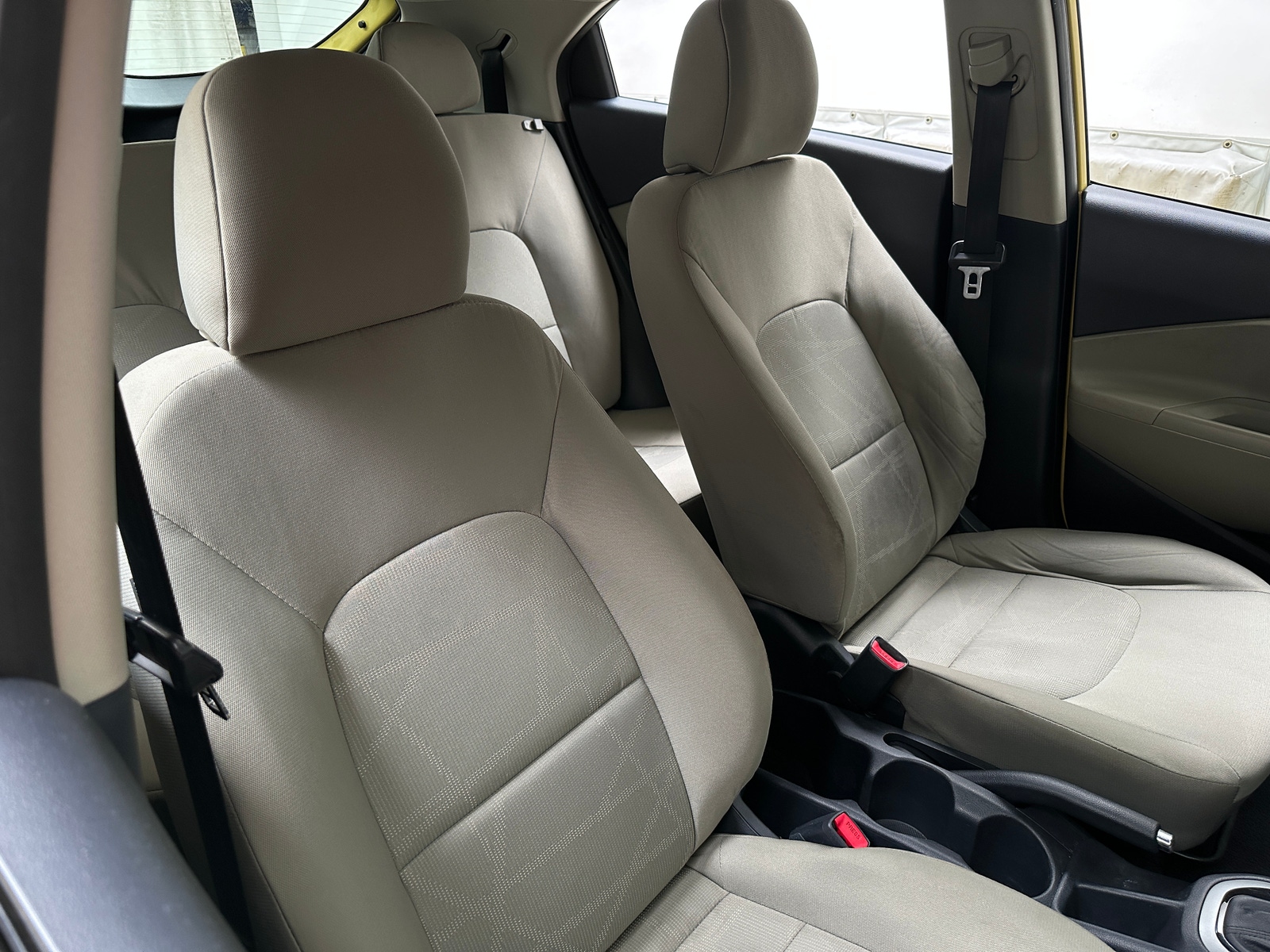 Thumbnail: 2016 Kia Rio - 2