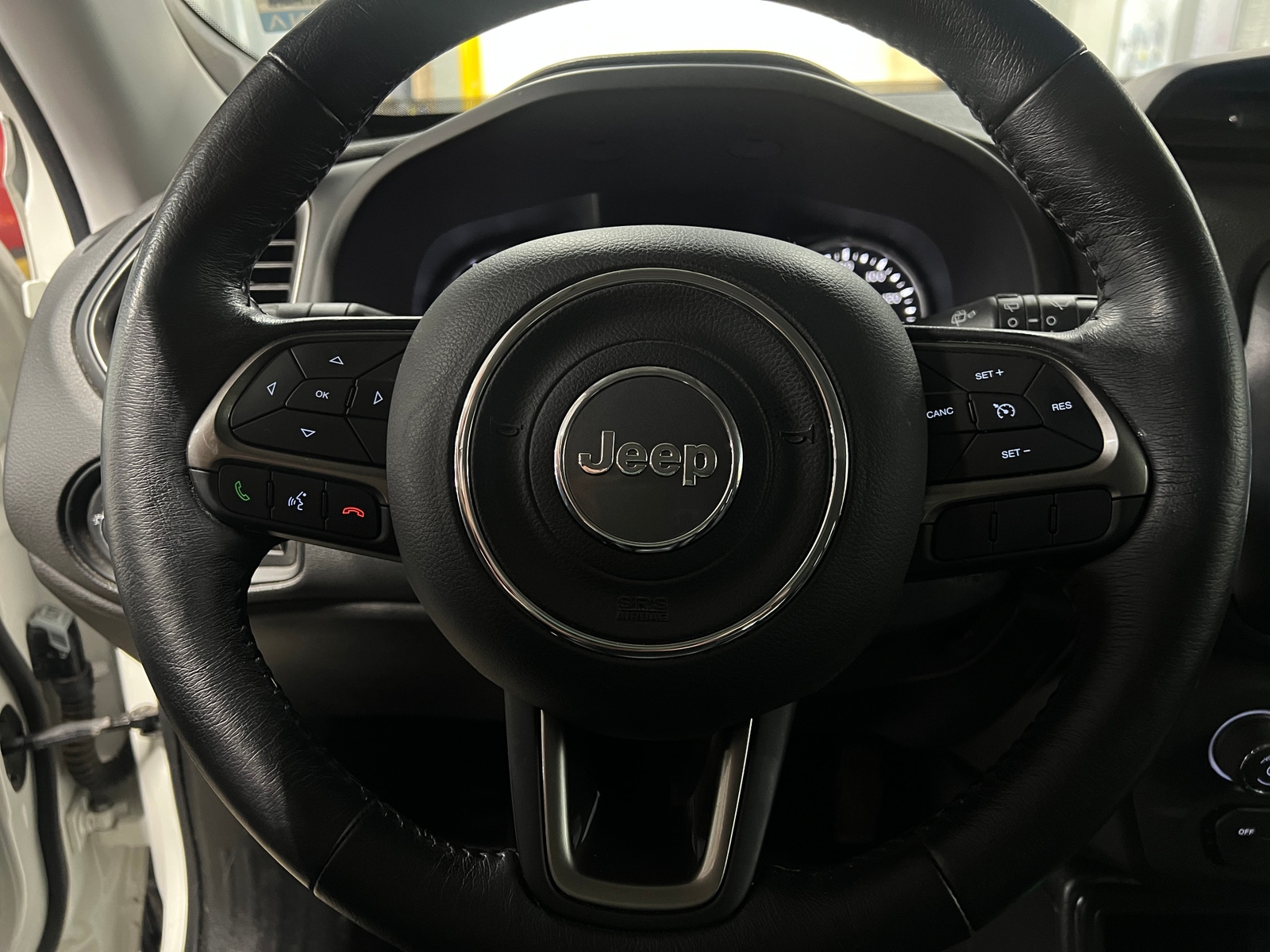 Thumbnail: 2018 Jeep Renegade - 4