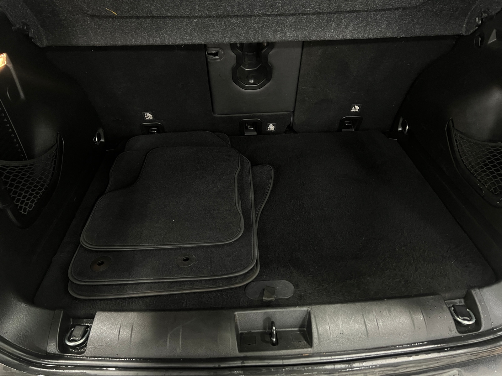 Thumbnail: 2018 Jeep Renegade - 6