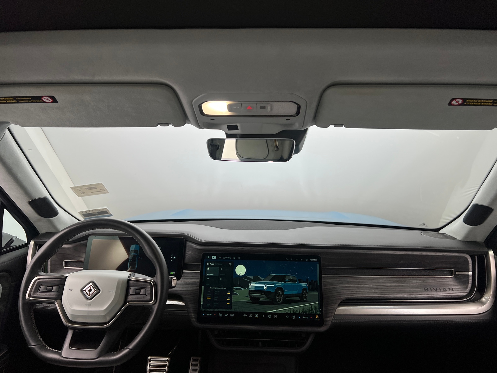 Thumbnail: 2022 Rivian R1T - 2