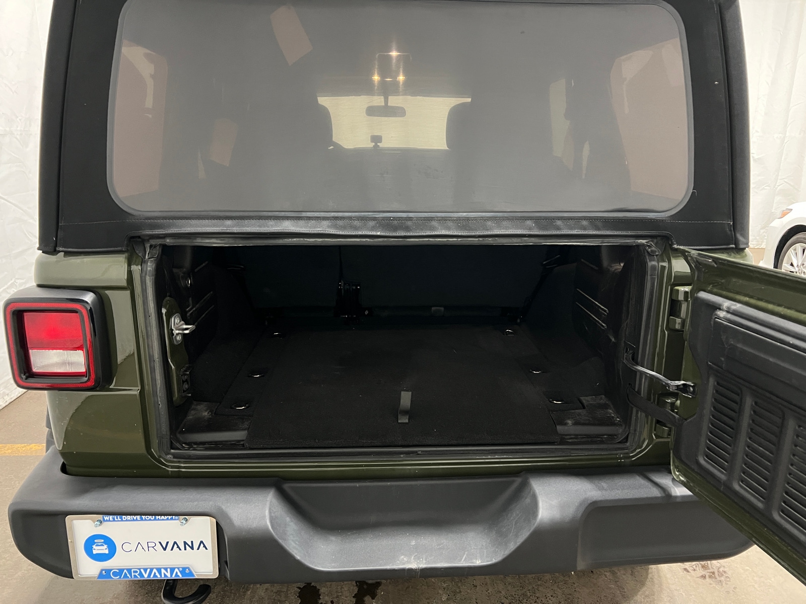 Thumbnail: 2022 Jeep Wrangler - 7