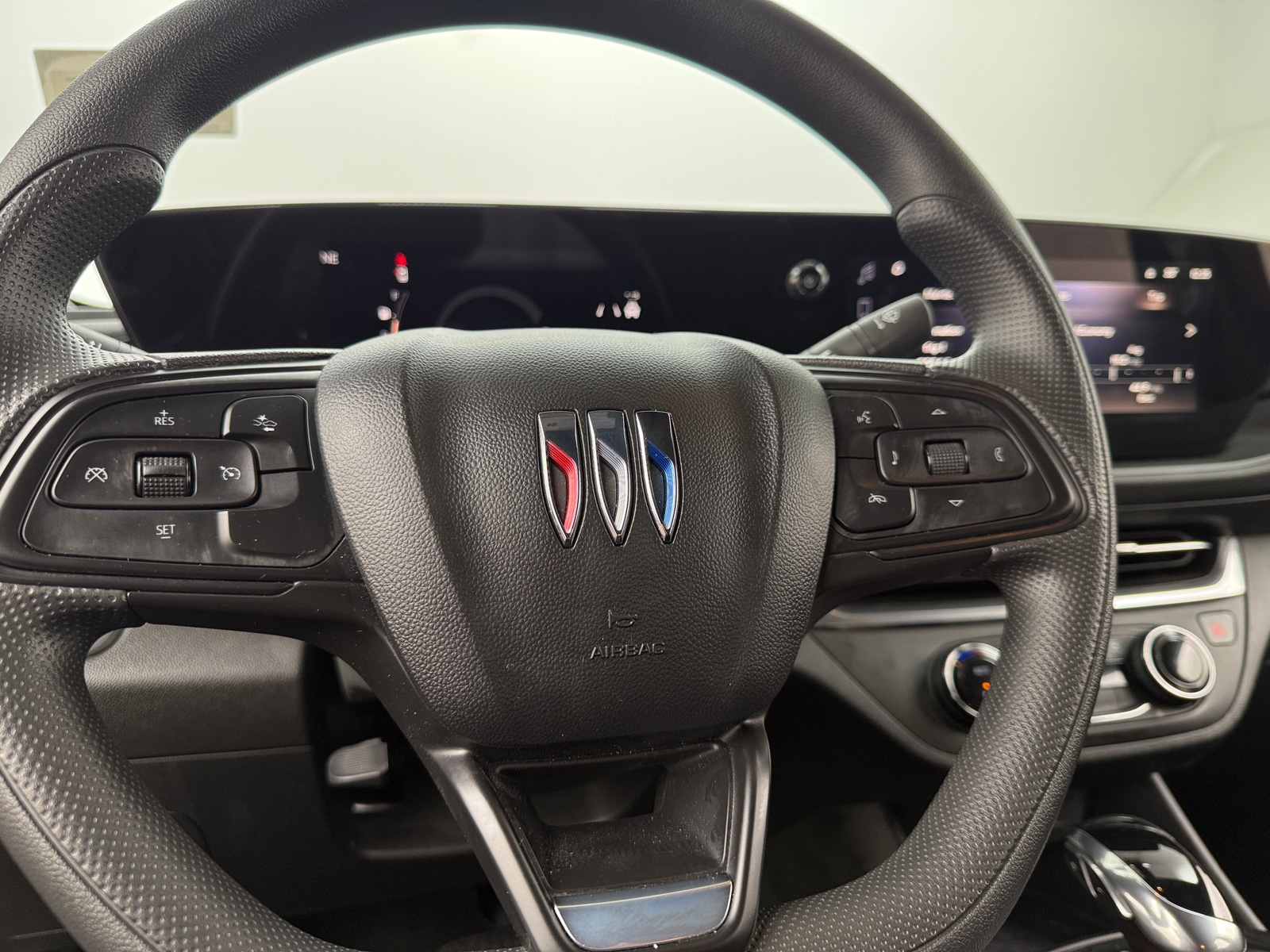 Thumbnail: 2024 Buick Envista - 4