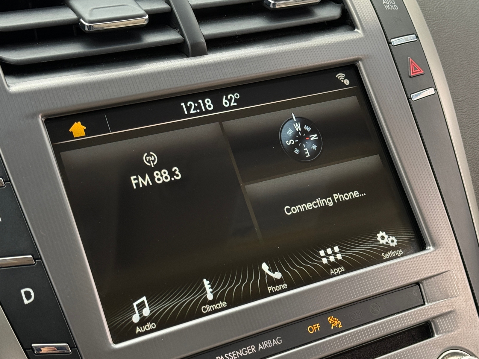 Thumbnail: 2017 Lincoln MKZ - 3