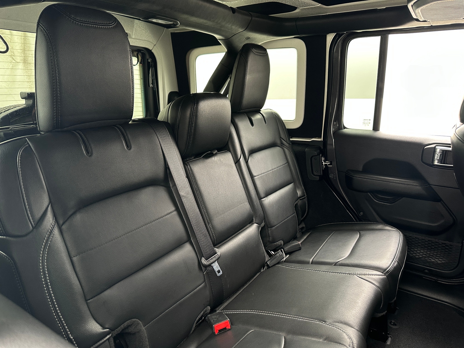 Thumbnail: 2020 Jeep Wrangler - 6