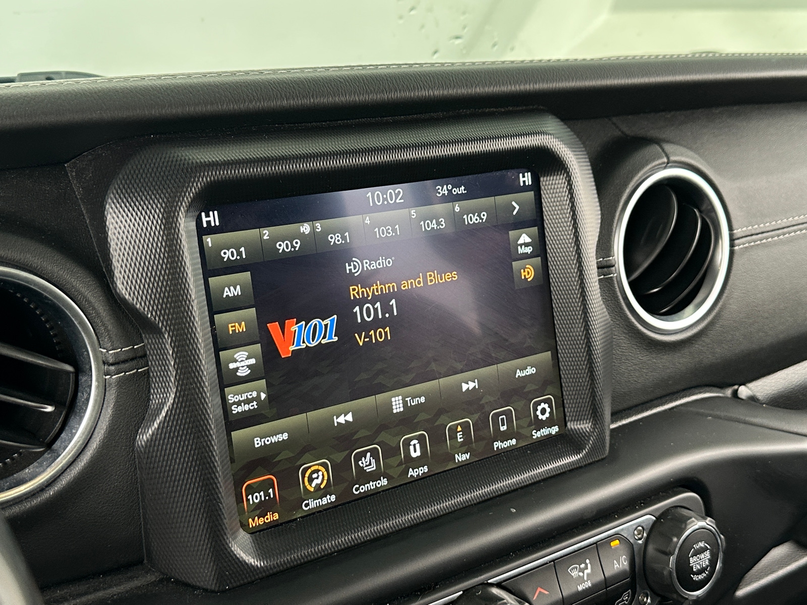 Thumbnail: 2020 Jeep Wrangler - 4