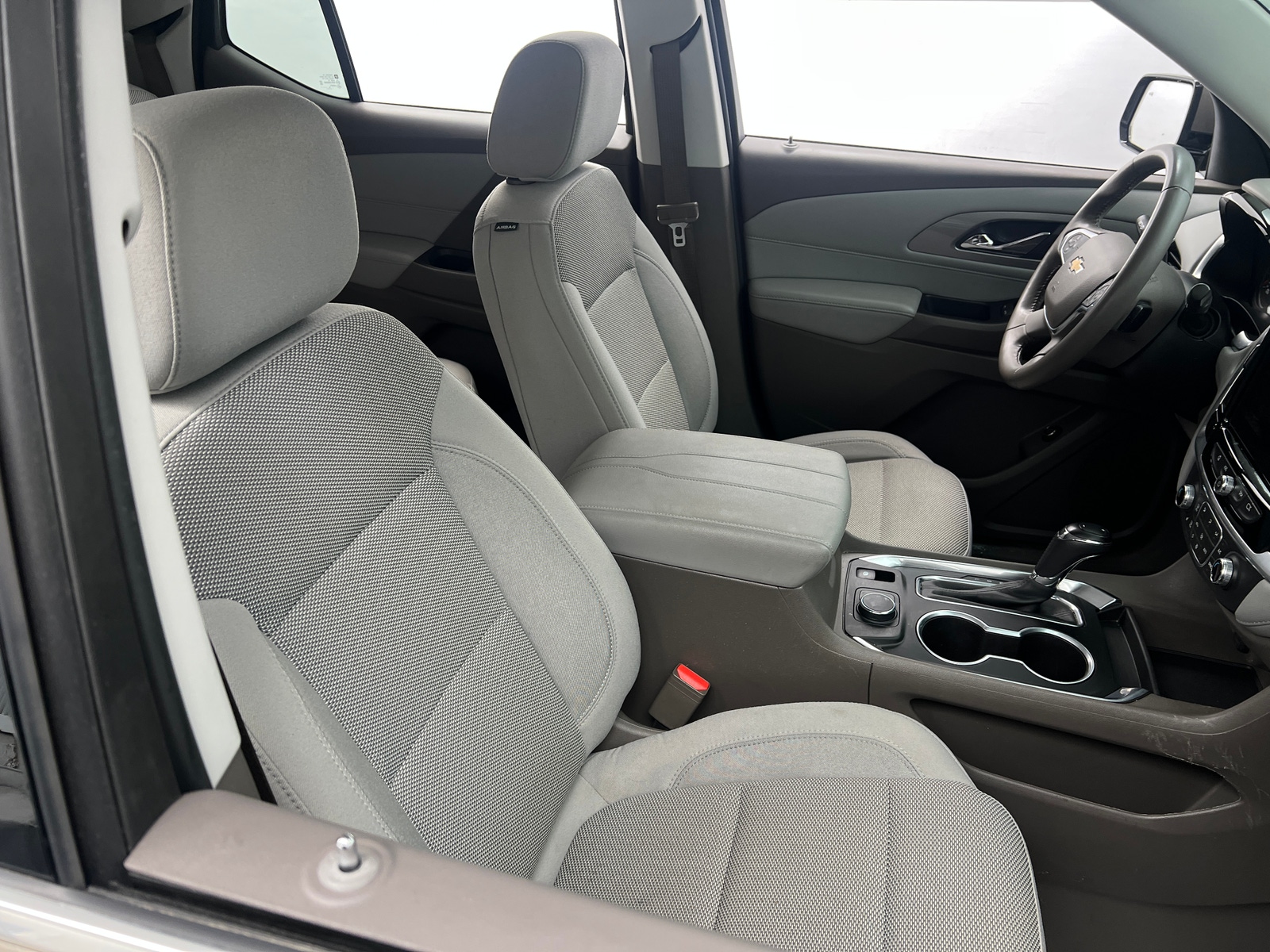 Thumbnail: 2020 Chevrolet Traverse - 2