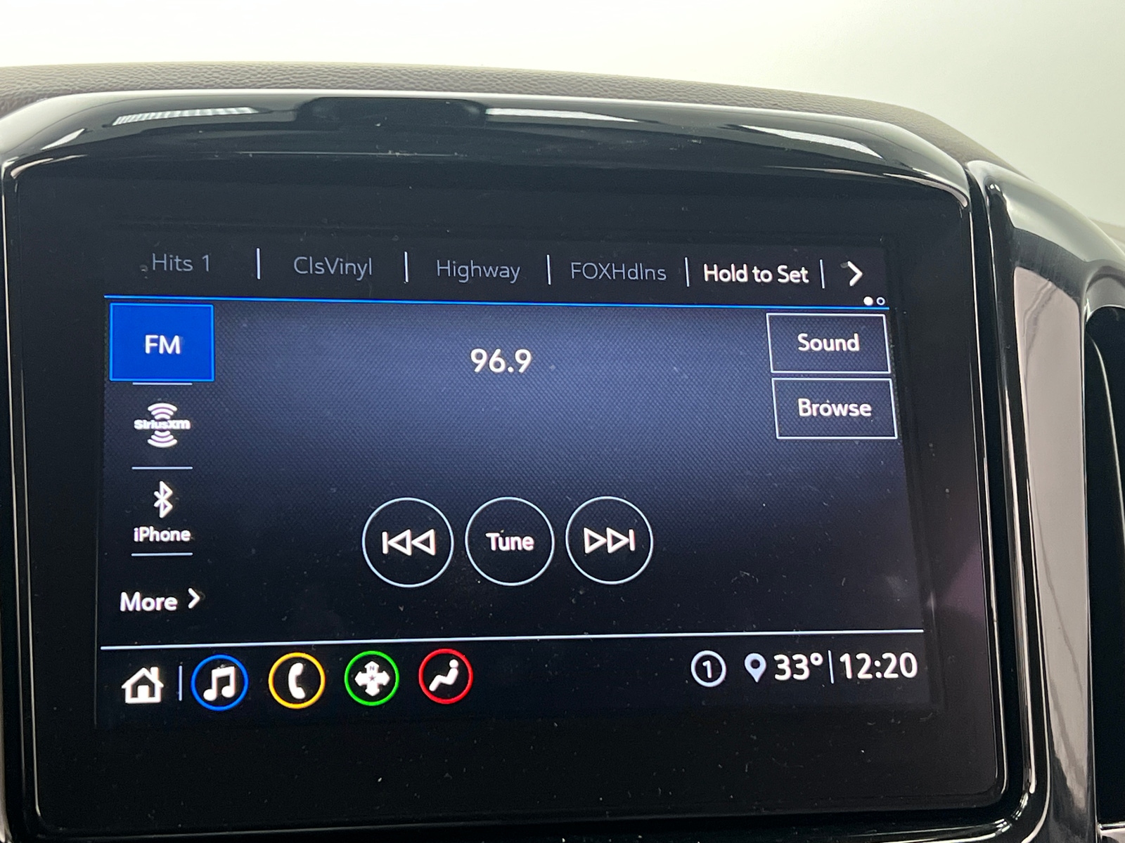 Thumbnail: 2020 Chevrolet Traverse - 4